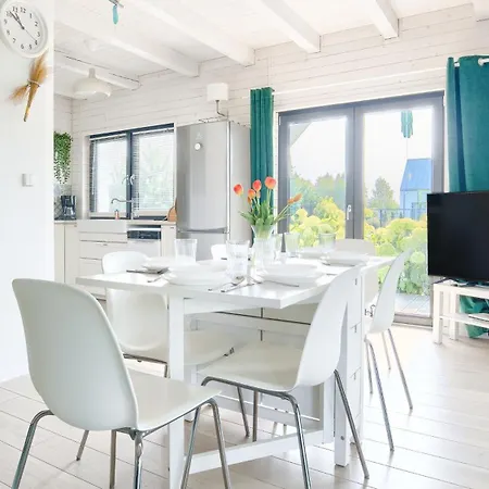 Apartment Dom Marcello With Jacuzzi, Sun & Snow Zastan